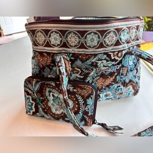 Vera Bradley💙💙 Double Handle Cotton Quilted Shoulder Bag and zipper wallet set!!